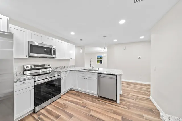 $1,800 | 2326 Madrid Avenue Southeast, Palm Bay, FL 32909