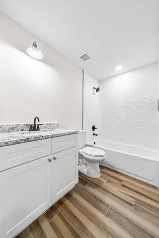 $1,800 | 2326 Madrid Avenue Southeast, Palm Bay, FL 32909