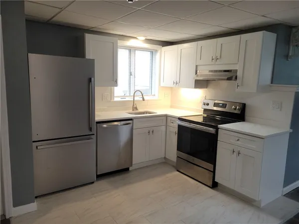 $1,650 | 223 Cottage Street, Unit 1, Pawtucket, RI 02860
