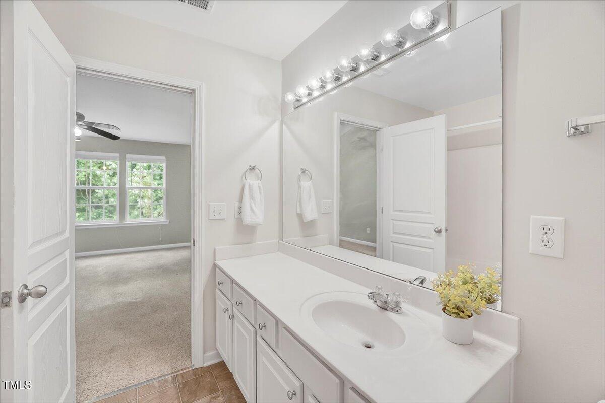 4508 Sugarbend Way Raleigh, NC 27606 - Photo 28 of 39 25-P1192870