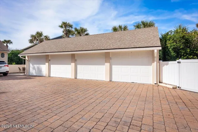 $3,995 | 650 Ponte Vedra Boulevard, Unit E, Ponte Vedra Beach, FL 32082