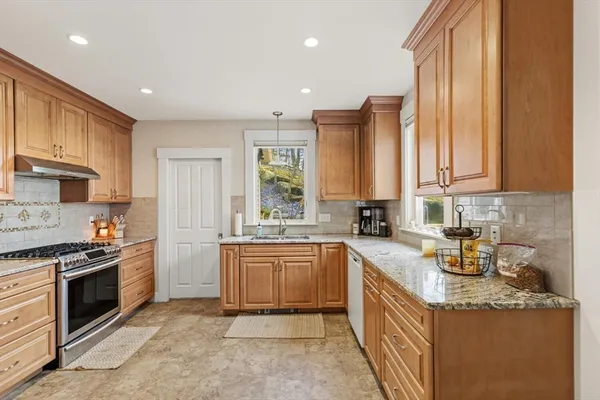 $1,100,000 | 34 Summer Street, Gloucester, MA 01930