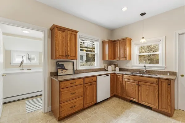 $1,100,000 | 34 Summer Street, Gloucester, MA 01930
