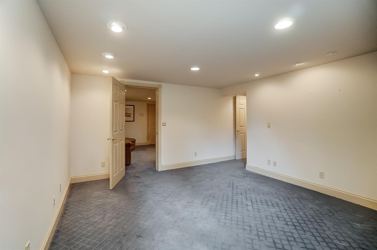 2126 Bell Road Hamilton, OH 45013 - Photo 36 of 50