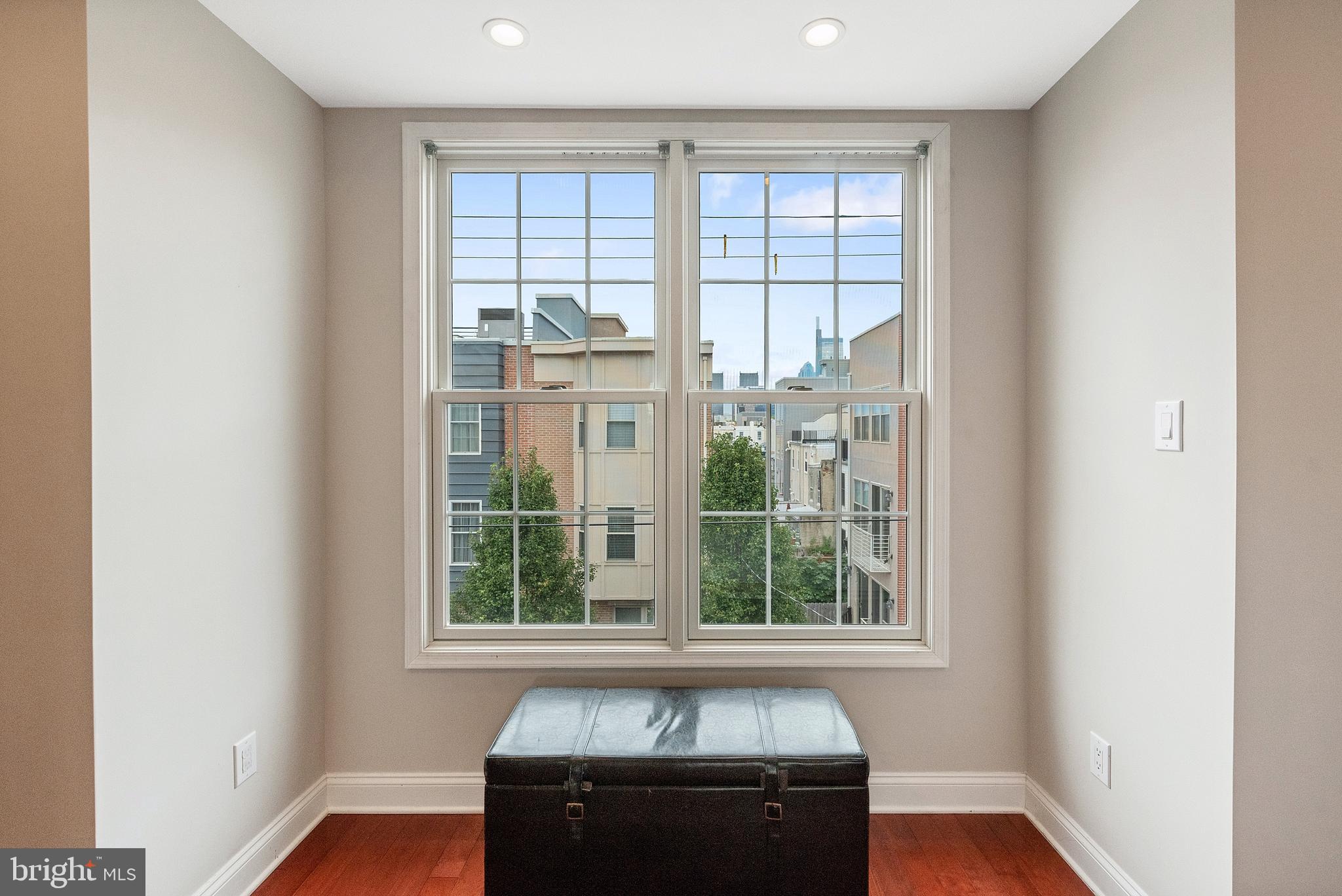 2108 Carpenter Street Philadelphia, PA 19146 - Photo 12 of 28