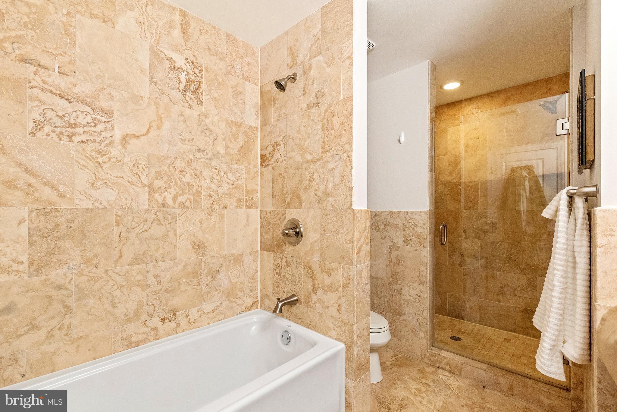 2108 Carpenter Street Philadelphia, PA 19146 - Photo 14 of 28