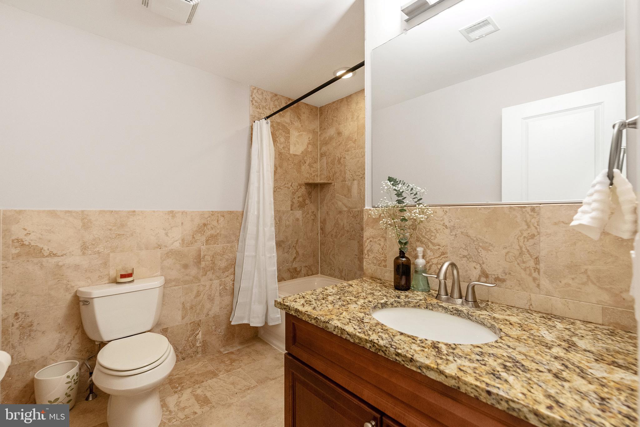 2108 Carpenter Street Philadelphia, PA 19146 - Photo 20 of 28