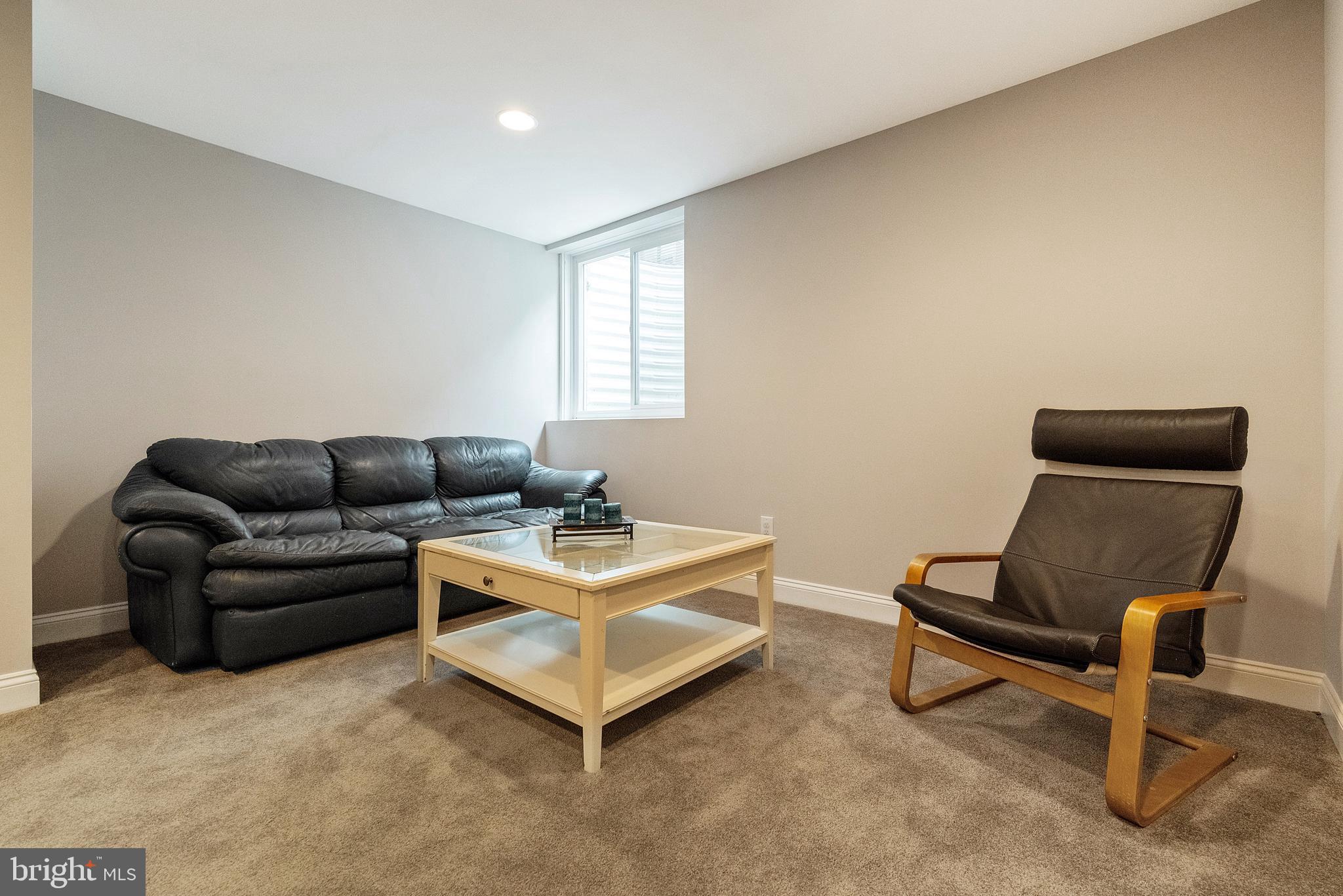 2108 Carpenter Street Philadelphia, PA 19146 - Photo 25 of 28