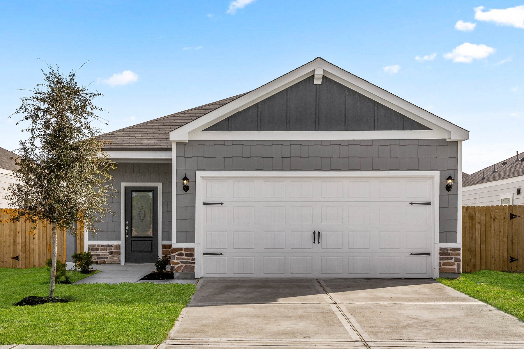 6414 Winter Elm Street Houston, TX 77048 - Photo 7 of 7 The Dogwood floor plan has beautiful stone detailing on the façade of the home.