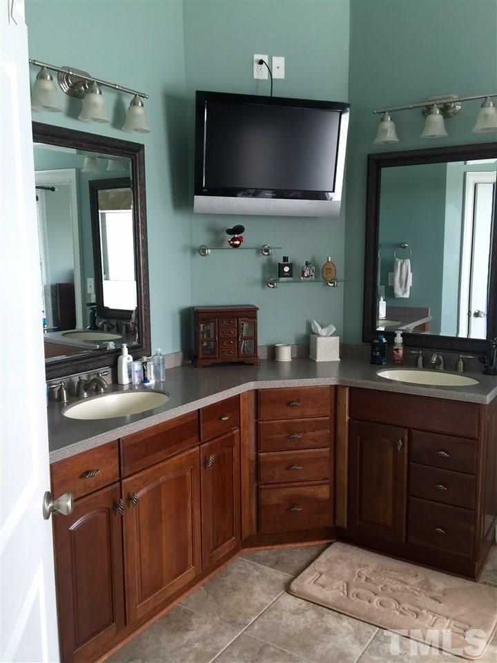 1024 Stone Eagle Lane Raleigh, NC 27610 - Photo 19 of 25 Gallery Image 19