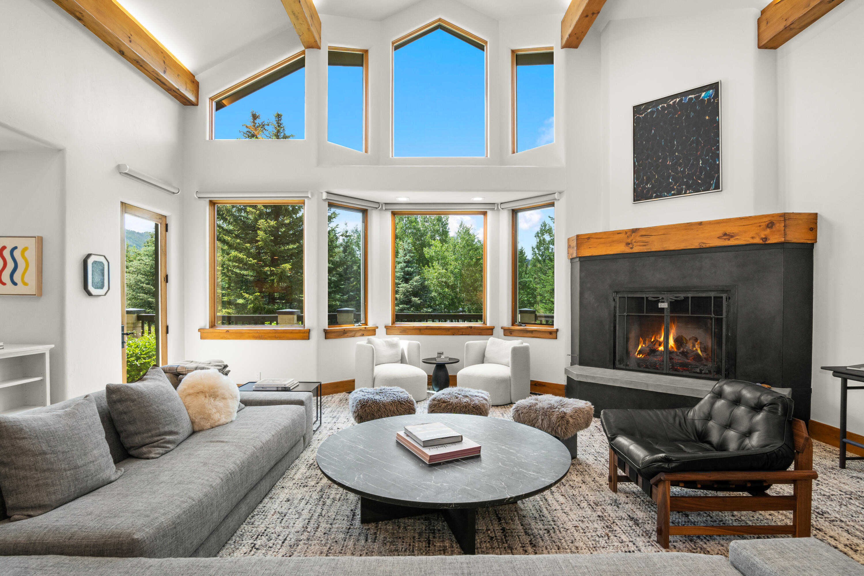 160 Telemark Road Ketchum, ID 83340 - Photo 6 of 39 Living Room