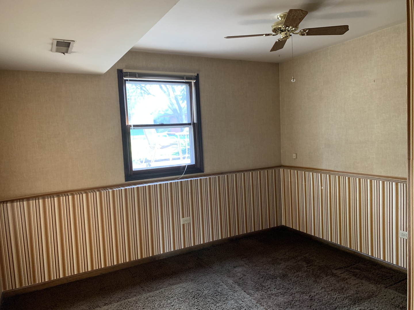 2329 Hawthorne Road Homewood, IL 60430 - Photo 5 of 17