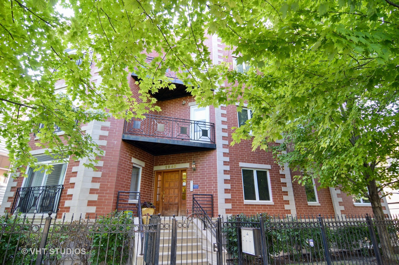 2940 North Spaulding Avenue, Unit 2N Chicago, IL 60618 - Photo 1 of 4 a house view with a outdoor space