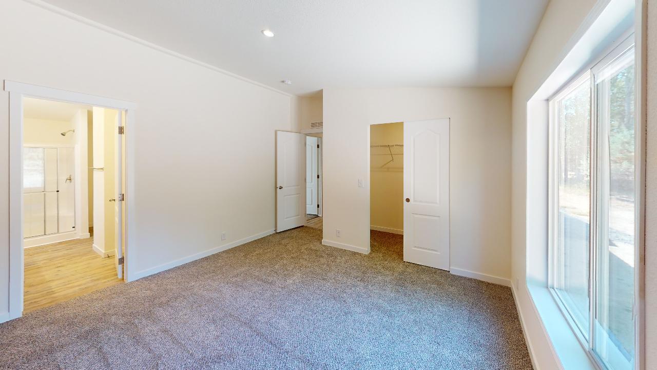 15906 Jacobsen Road La Pine, OR 97739 - Photo 39 of 49 15906-Jacobsen-Road-Unfurnished(4)