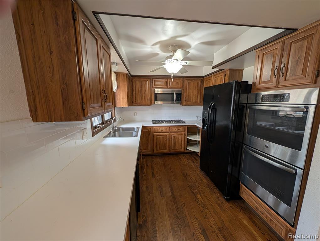 9345 Weber Road Columbus, MI 48063 - Photo 9 of 29