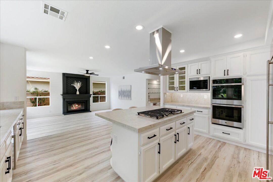 2211 Pebble Beach Trail Oxnard, CA 93036 - Photo 11 of 57