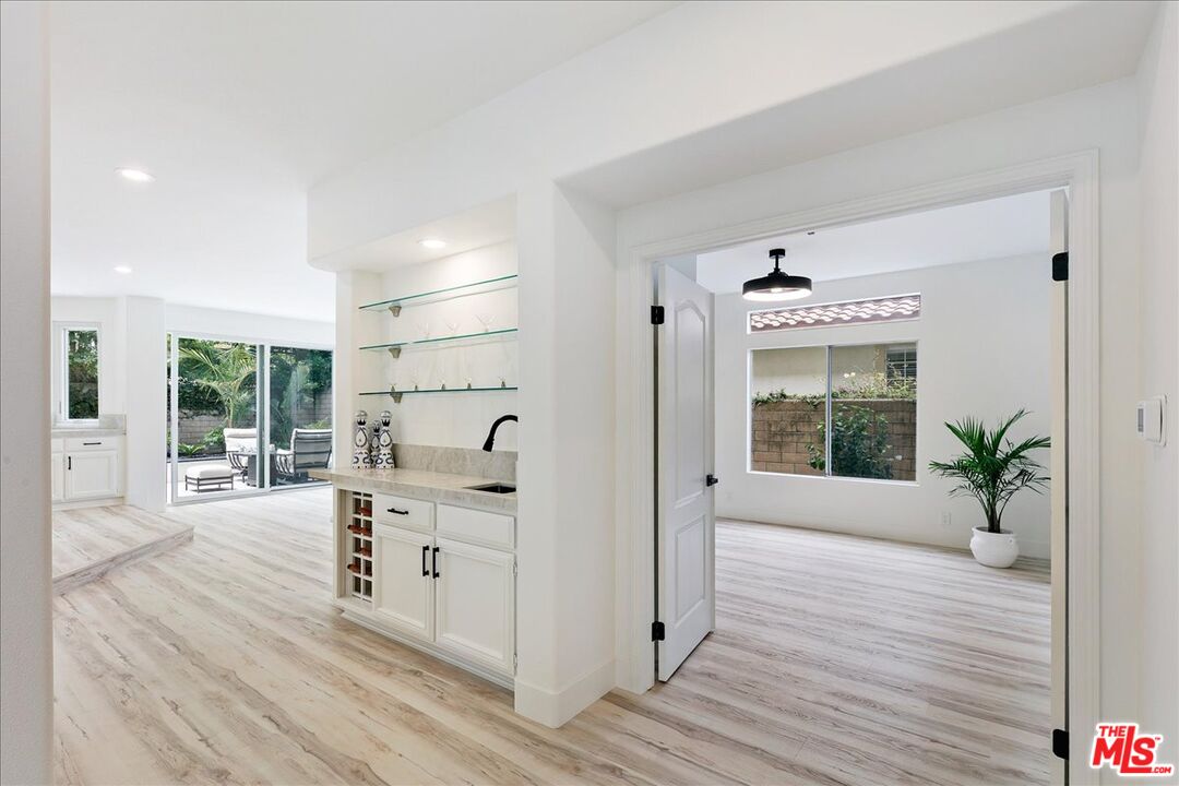 2211 Pebble Beach Trail Oxnard, CA 93036 - Photo 15 of 57