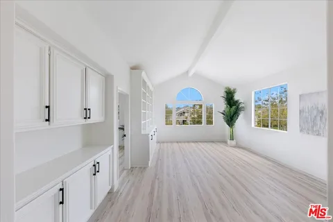 $1,349,999 | 2211 Pebble Beach Trail, Oxnard, CA 93036