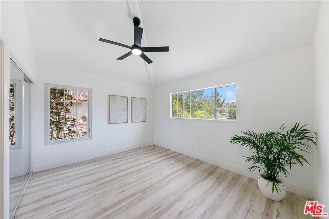 2211 Pebble Beach Trail Oxnard, CA 93036 - Photo 26 of 57