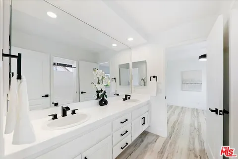 $1,349,999 | 2211 Pebble Beach Trail, Oxnard, CA 93036