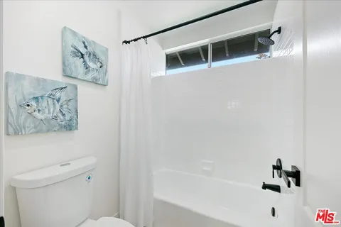 $1,349,999 | 2211 Pebble Beach Trail, Oxnard, CA 93036