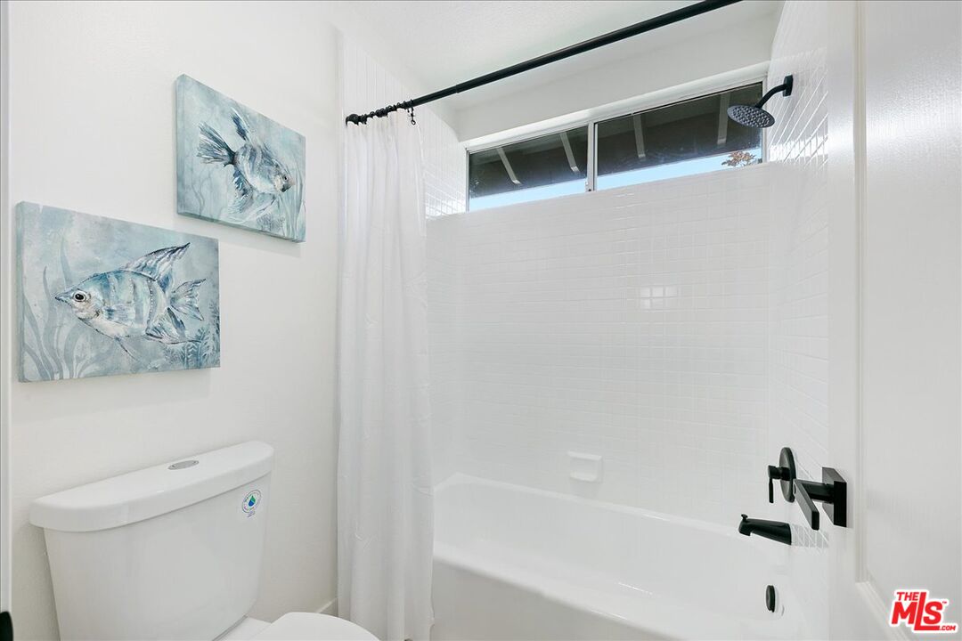 2211 Pebble Beach Trail Oxnard, CA 93036 - Photo 29 of 57