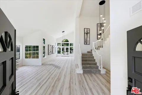$1,349,999 | 2211 Pebble Beach Trail, Oxnard, CA 93036