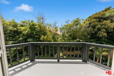 $1,349,999 | 2211 Pebble Beach Trail, Oxnard, CA 93036