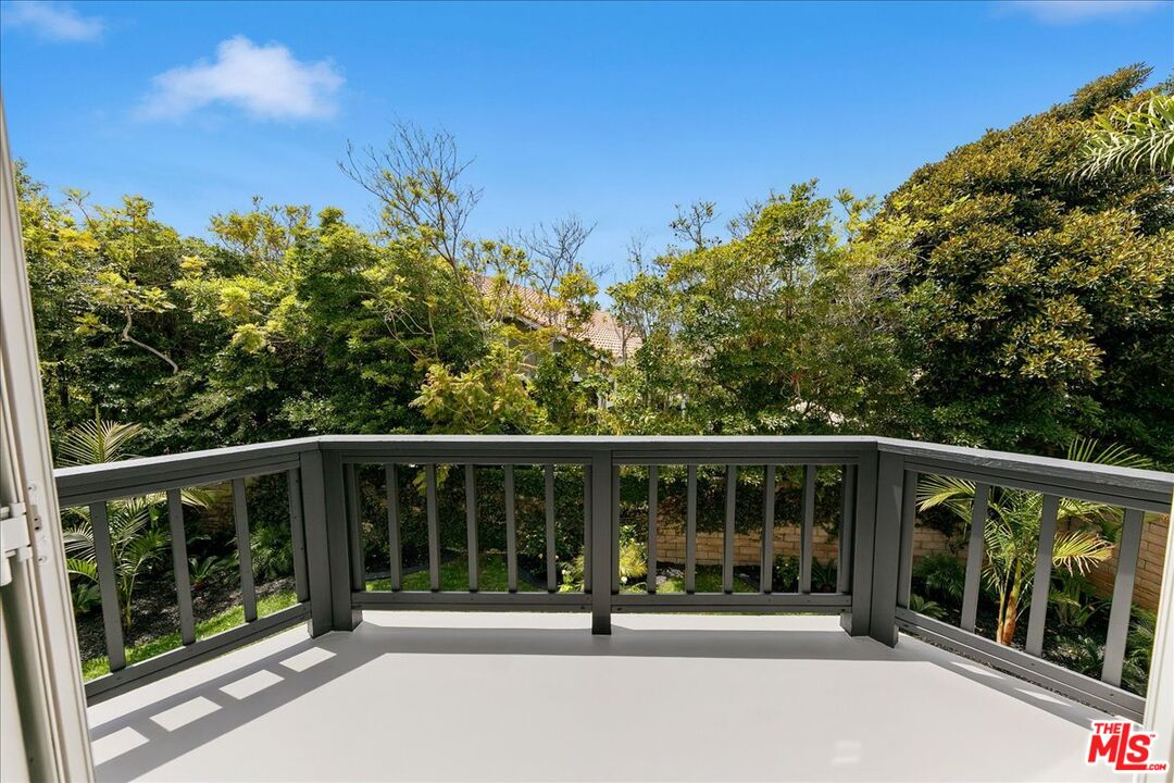 2211 Pebble Beach Trail Oxnard, CA 93036 - Photo 34 of 57