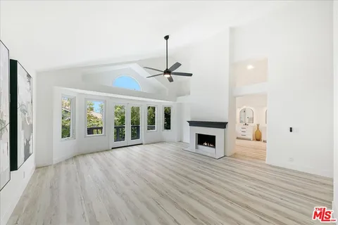 $1,349,999 | 2211 Pebble Beach Trail, Oxnard, CA 93036