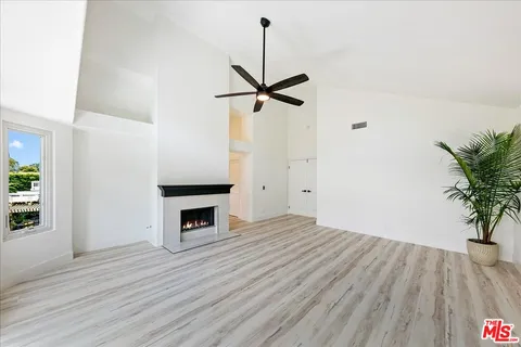 $1,349,999 | 2211 Pebble Beach Trail, Oxnard, CA 93036