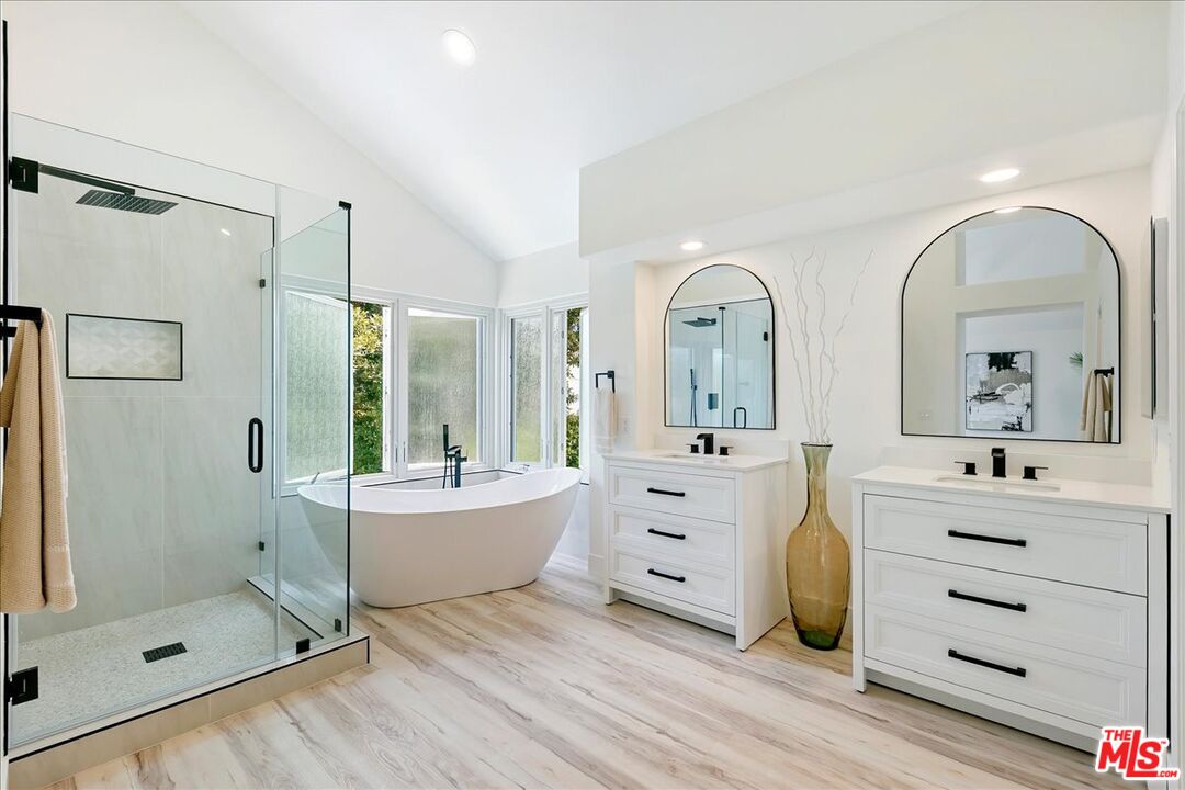 2211 Pebble Beach Trail Oxnard, CA 93036 - Photo 40 of 57