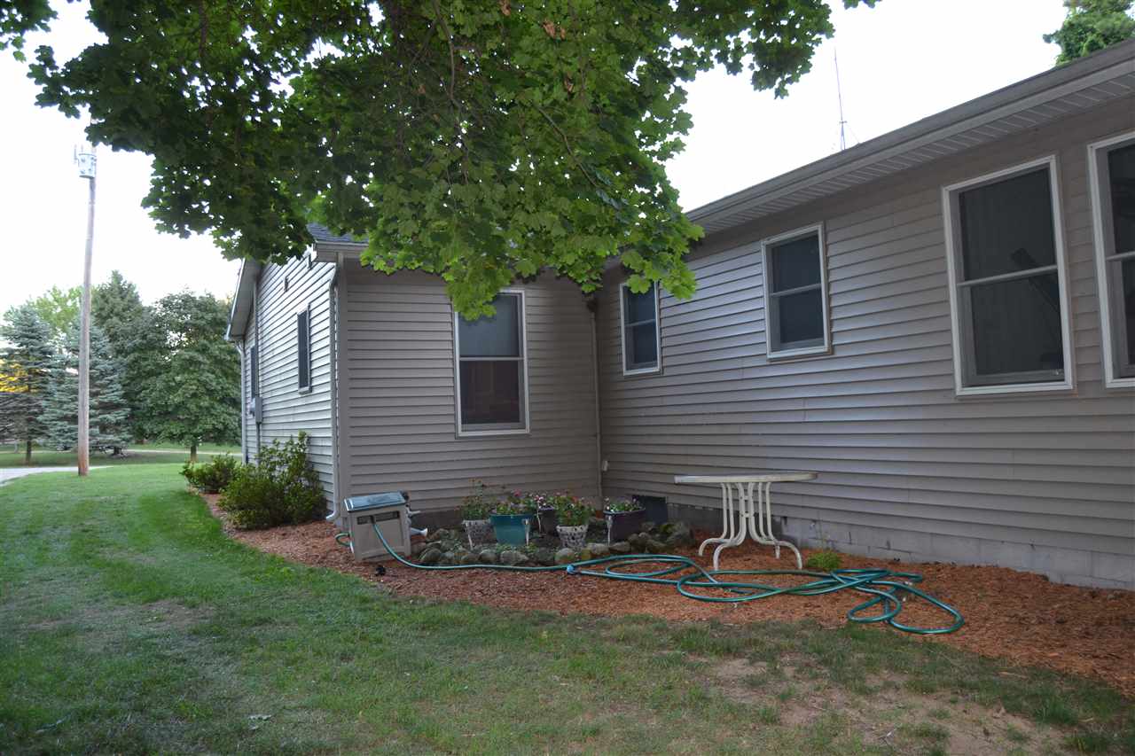 3467 North Johnson Road Weidman, MI 48893 - Photo 4 of 33 1821283-3.JPG