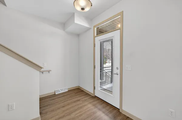 $325,000 | 2812 No Oaks, Madison, WI 53711