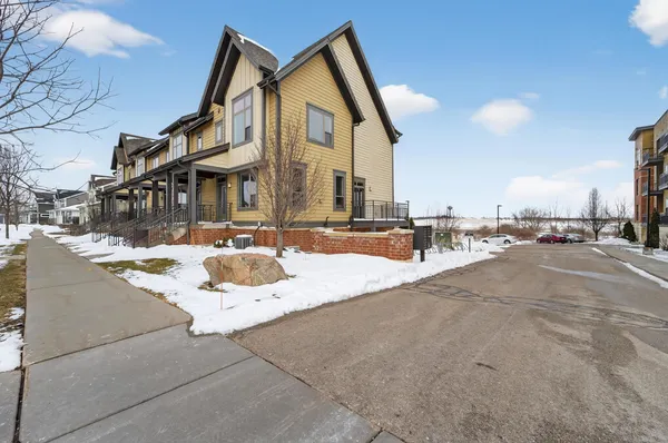 $325,000 | 2812 No Oaks, Madison, WI 53711