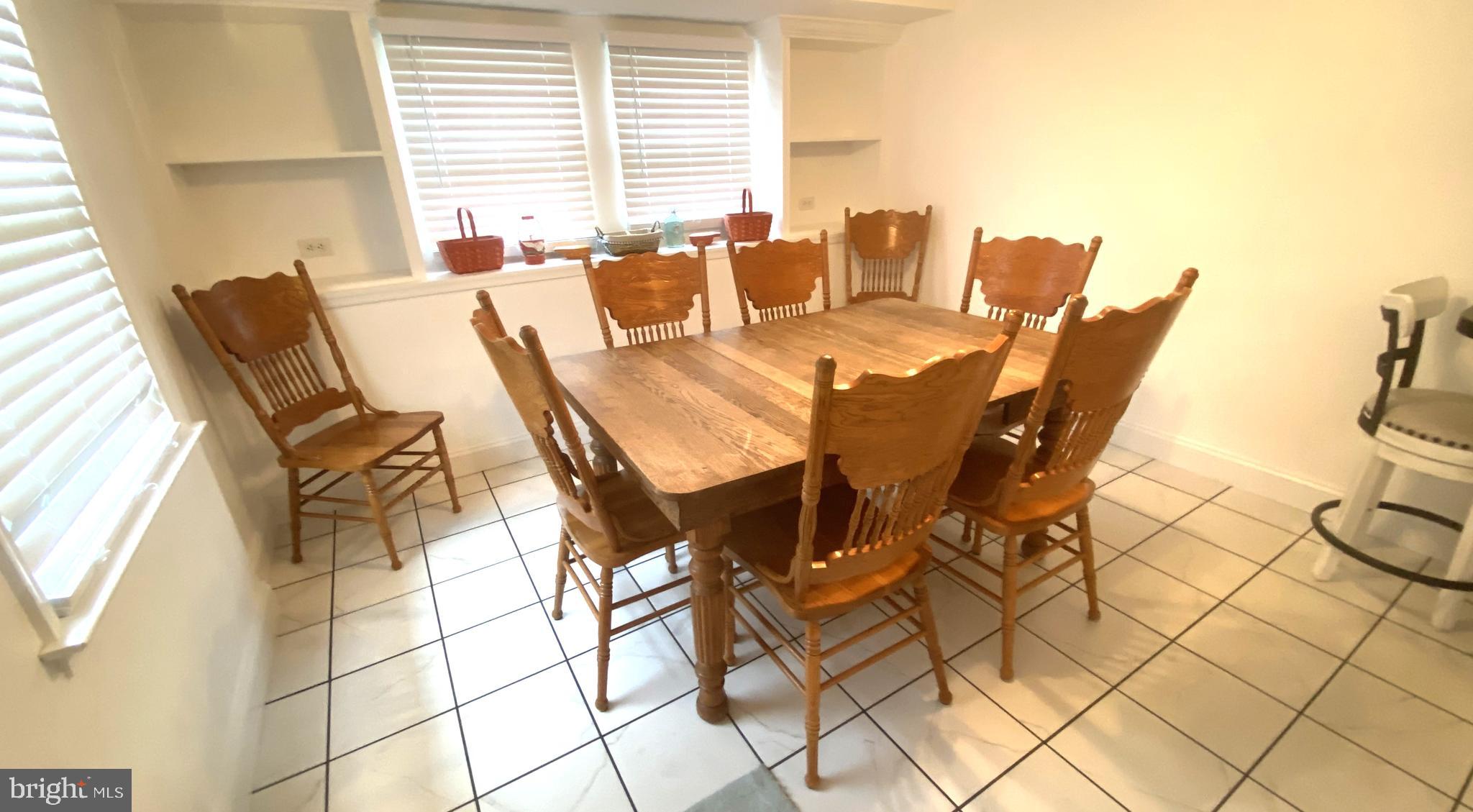 26608 Landing Road, Unit 27 Long Neck, DE 19966 - Photo 11 of 37 Dining area