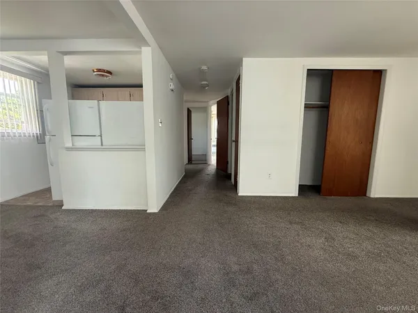 $2,350 | 31 Lenox Avenue, Westbury, NY 11590