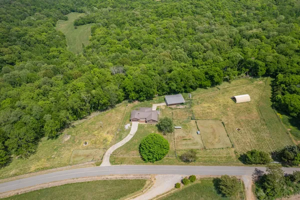 $489,900 | 239 Henry Bayless Road, Ardmore, TN 38449