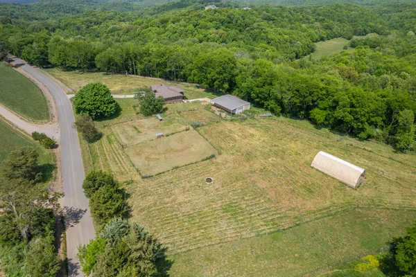 $489,900 | 239 Henry Bayless Road, Ardmore, TN 38449