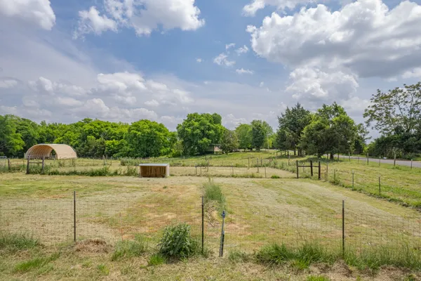 $489,900 | 239 Henry Bayless Road, Ardmore, TN 38449
