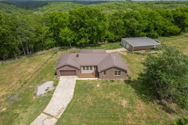 $489,900 | 239 Henry Bayless Road, Ardmore, TN 38449