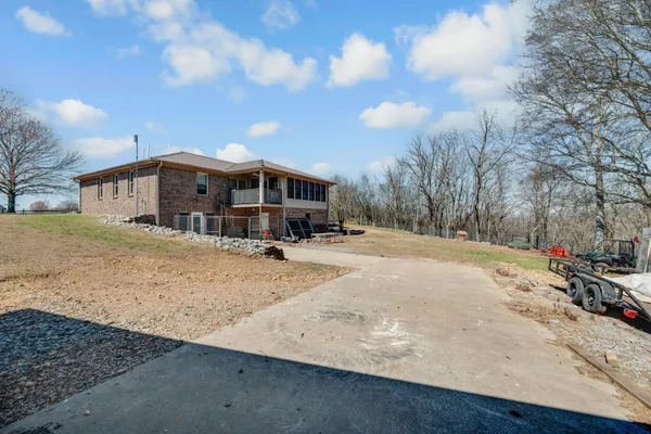 $494,900 | 239 Henry Bayless Road, Ardmore, TN 38449