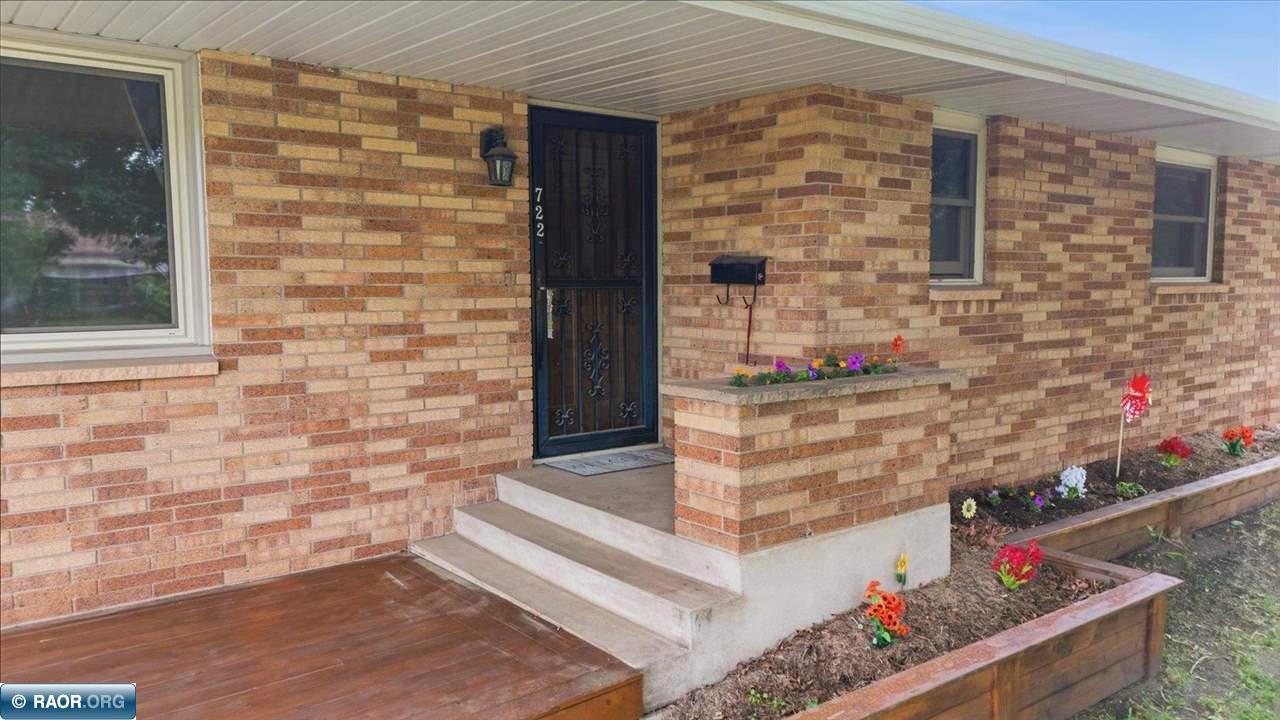 722 South 8th Street Virginia, MN 55792 - Photo 2 of 30