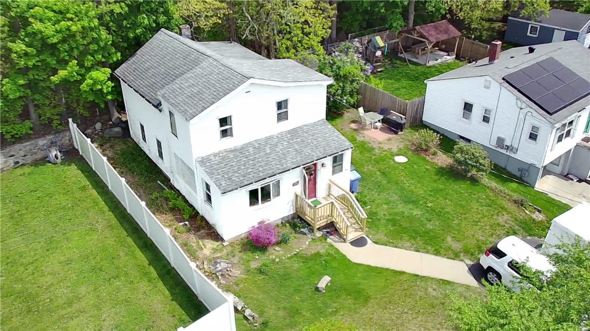 159 Iroquois Road Cumberland, RI 02864 - Photo 4 of 22