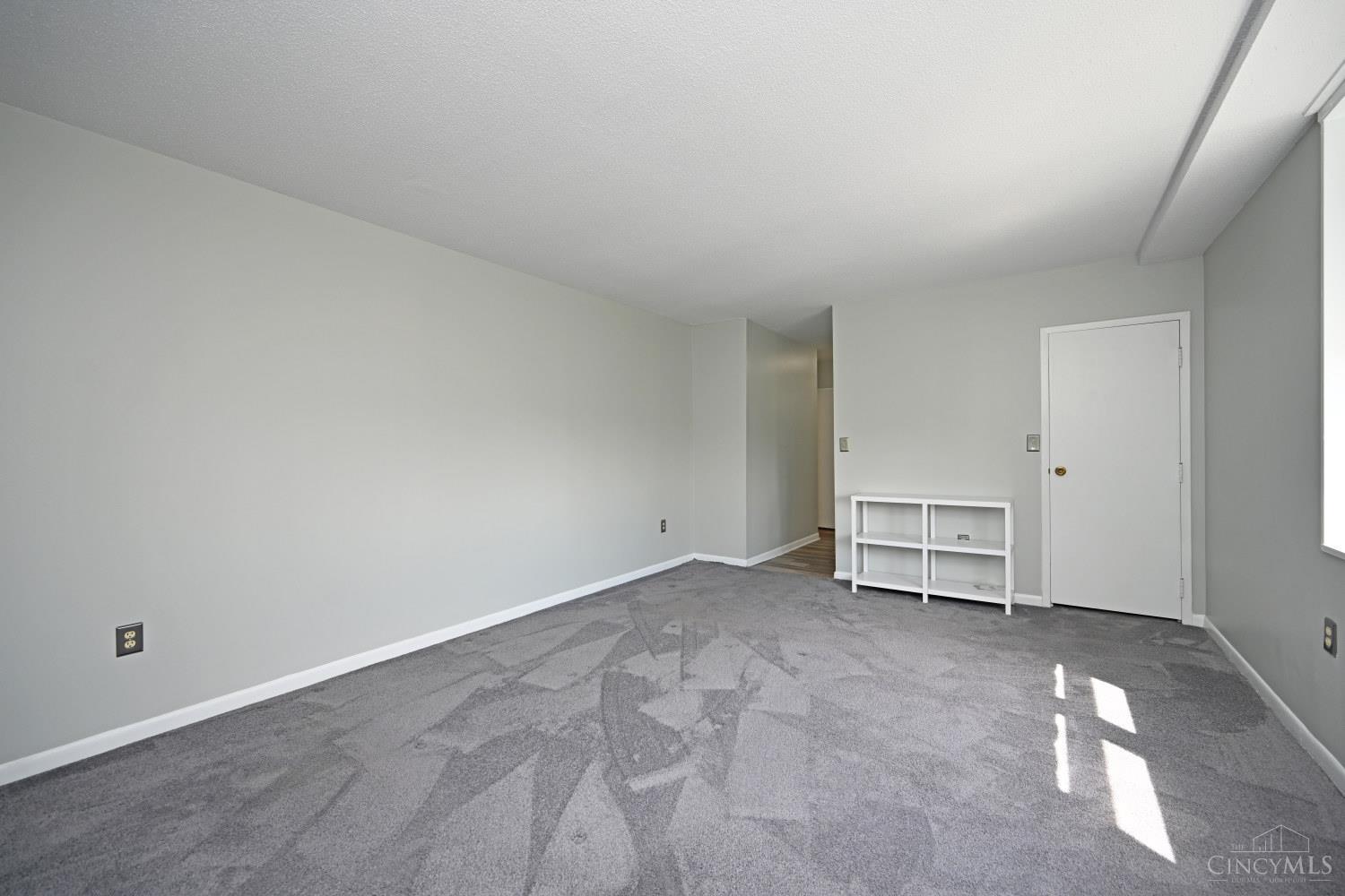 2444 Madison Road, Unit 202A Cincinnati, OH 45208 - Photo 22 of 41