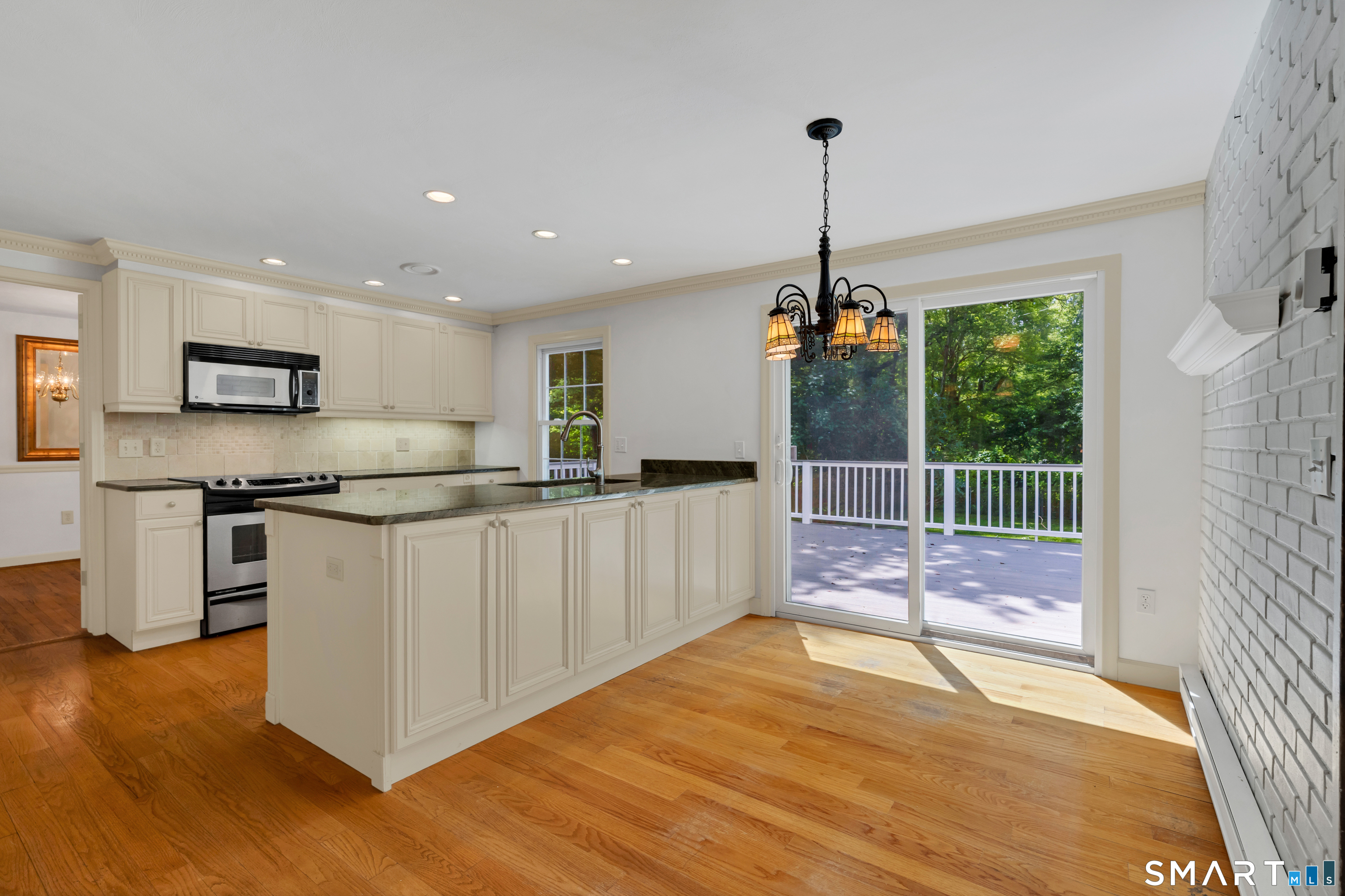 12 Wychwood Road Old Lyme, CT 06371 - Photo 7 of 25