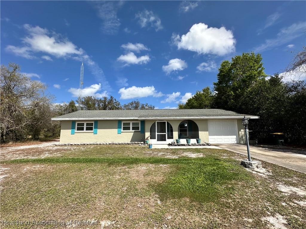 103 Grape Road Northwest Lake Placid, FL 33852 - Photo 1 of 22 Gallery Image 1