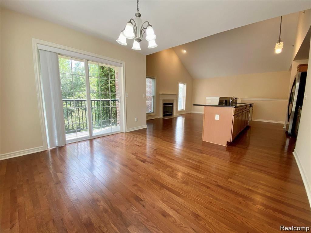 341 Village Way South Canton, MI 48188 - Photo 13 of 34
