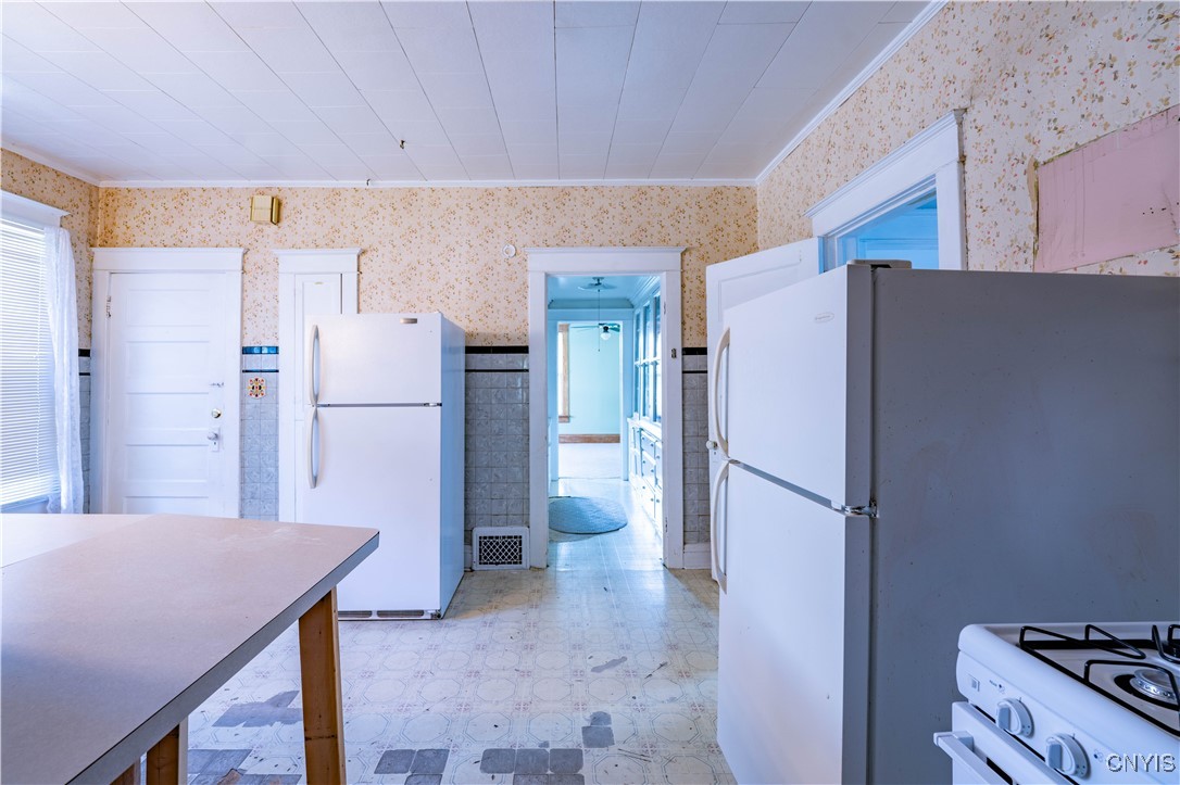 109 West Linden Street Rome, NY 13440 - Photo 26 of 48