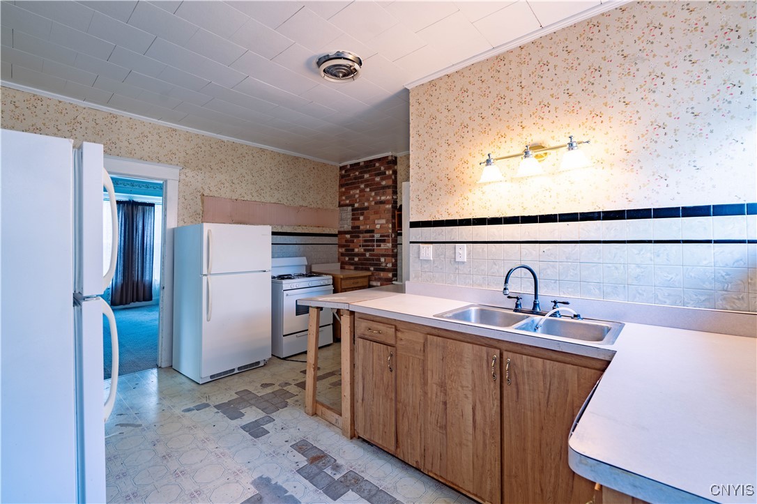 109 West Linden Street Rome, NY 13440 - Photo 28 of 48